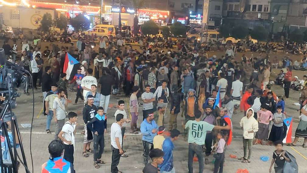 أمسية فنية في ساحة الاعتصام المفتوح بالعاصمة #عدن 